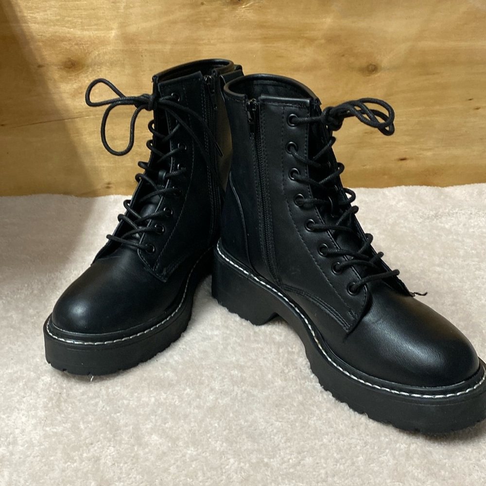 Madden Girl Women's Talentt Combat Boot